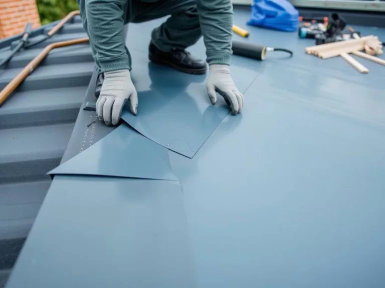 Jak wybrać odpowiednią membranę dachową? Wskazówki i zastosowania